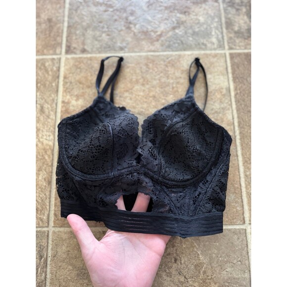 Victoria’s Secret Very Sexy Lace Bra Size 32C - Picture 5 of 9